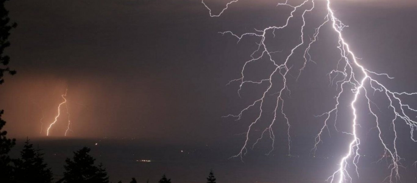 Σοβαρή επιδείνωση του καιρού - Ισχυρές καταιγίδες και νοτιάδες